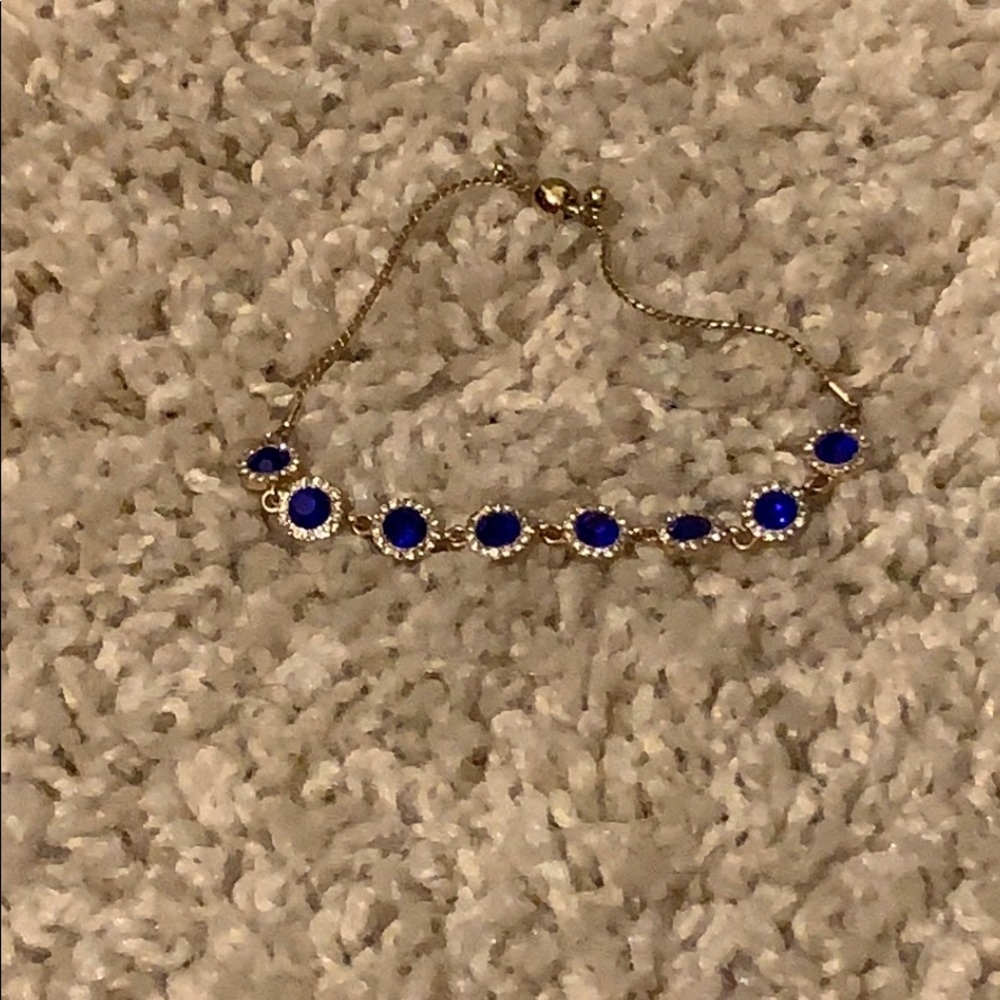 Blueh crystal bracelet.